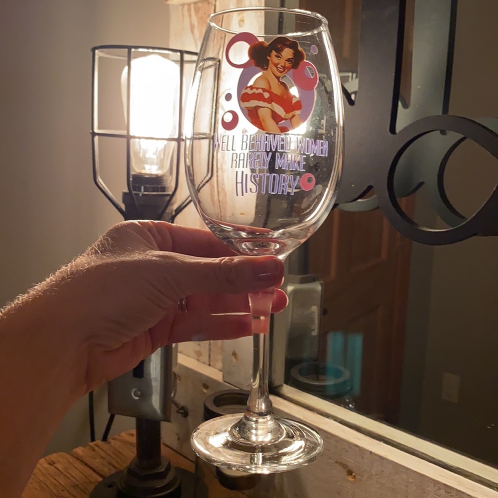 FREE w/ bundle over $20! Wine Glass - Picture 3 of 4
